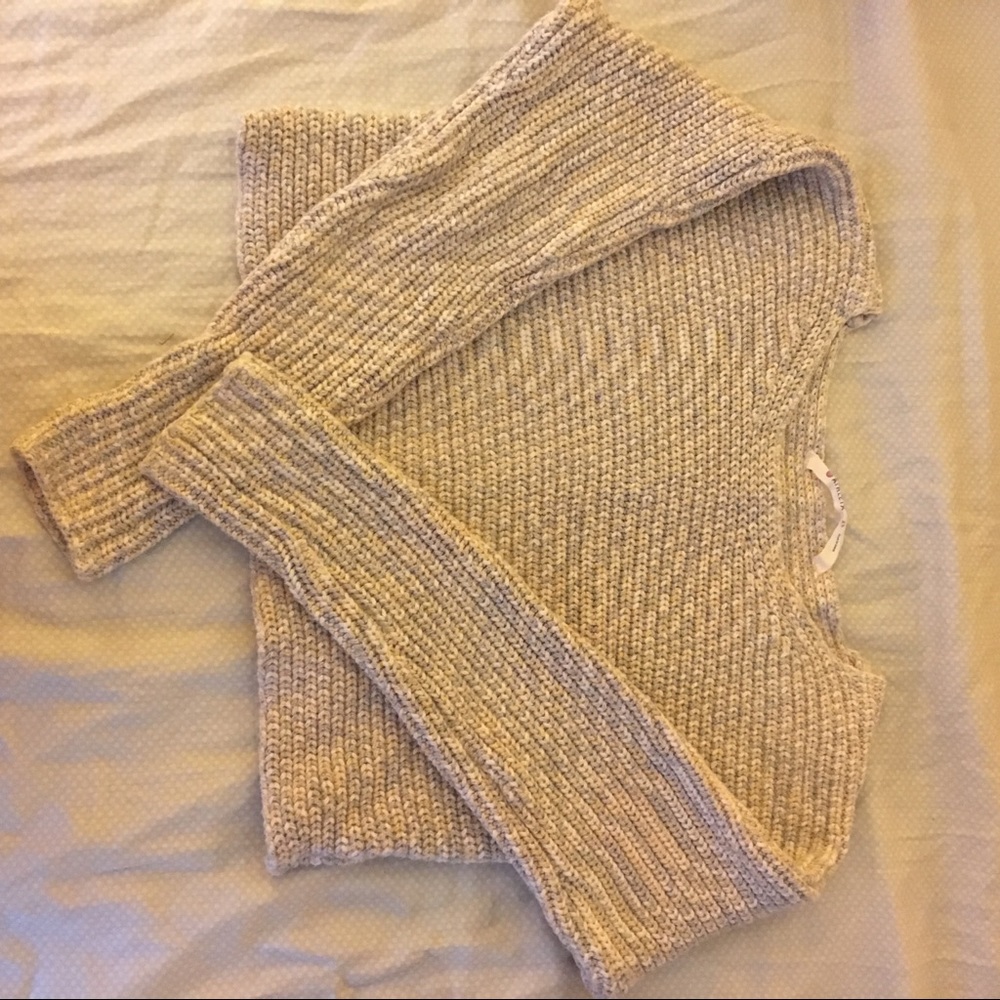Cropped Athleta sweater